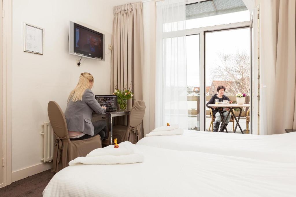 ホテル スタッド エン ランド アルクマール 部屋 写真