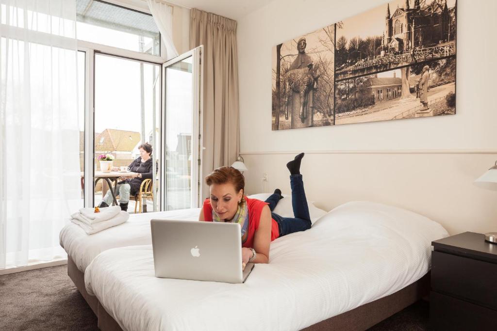 ホテル スタッド エン ランド アルクマール 部屋 写真